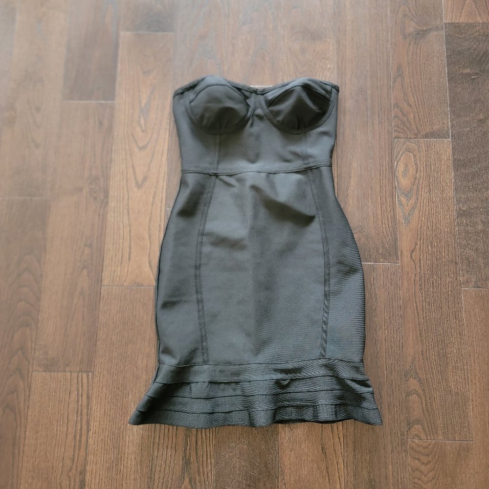 Pretty Little Thing Bodycon Strapless Dress - US 2